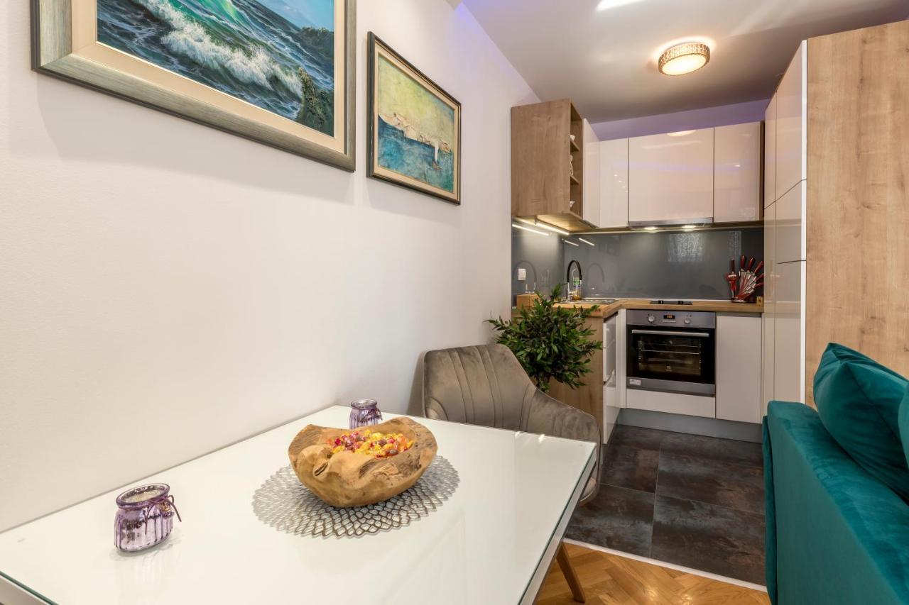 Noemi Luxury Apartment Solin Exterior photo